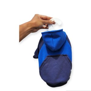 saco con capucha azul dos tonos